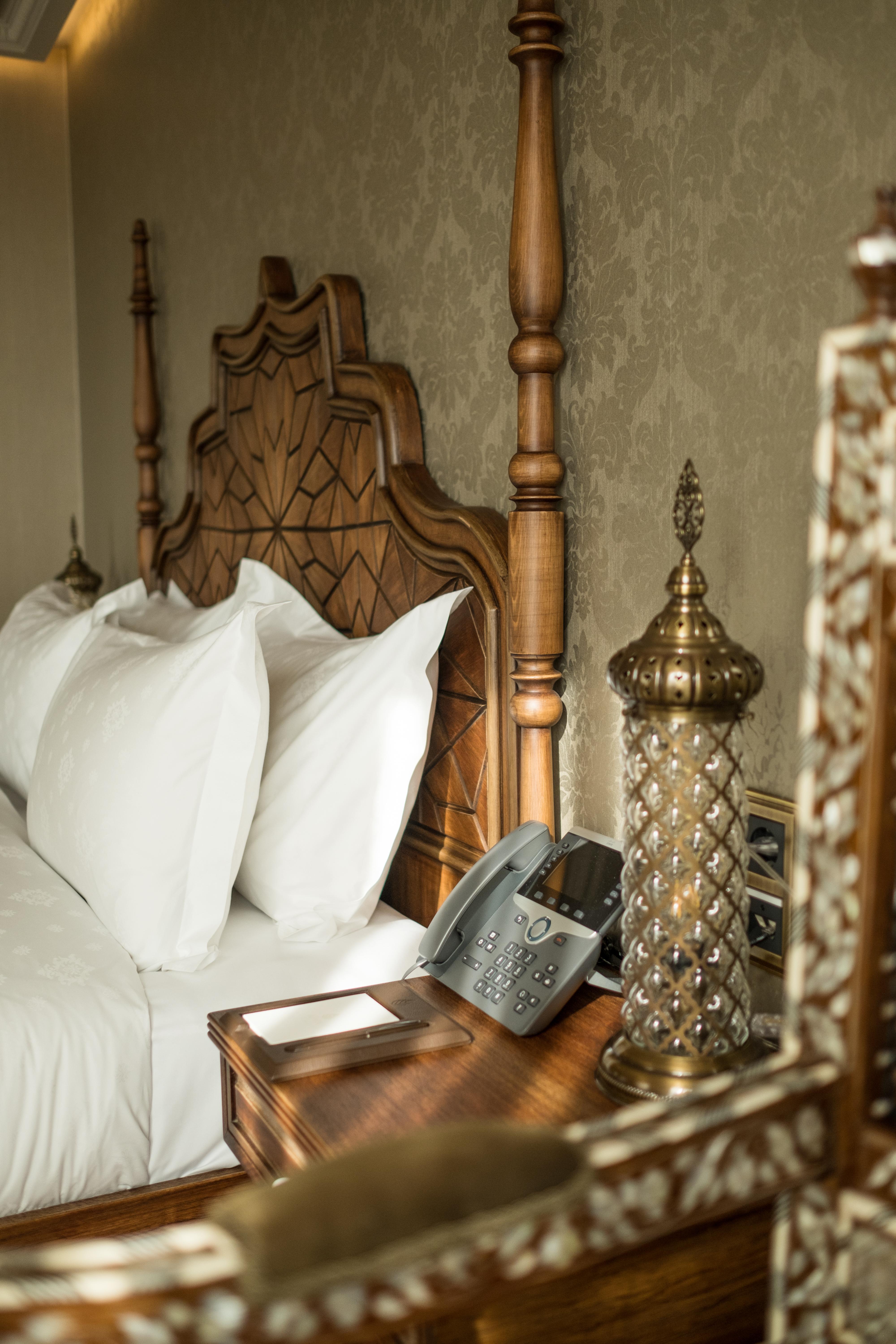 Ajwa Sultanahmet - Preferred Hotels Lvx Collection Stambuł Zewnętrze zdjęcie A telephone in a hotel room